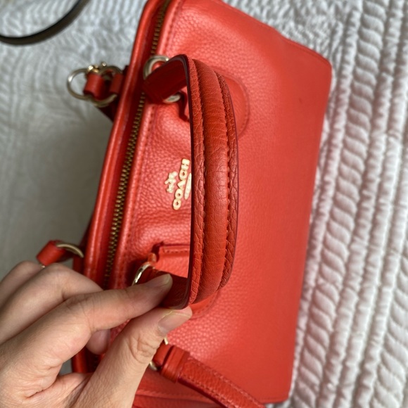 Vibrant grapefruit orange coach crossbody handbag - Picture 12 of 14
